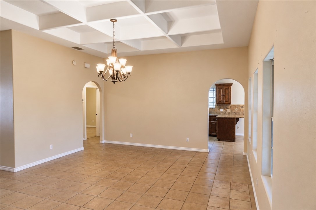 2103 Margaret Property Photo 3