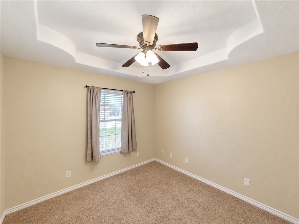 2103 Margaret Property Photo 8