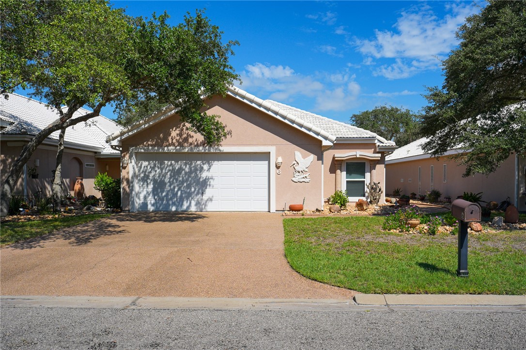 6 Saint Andrews Pl Property Photo 1