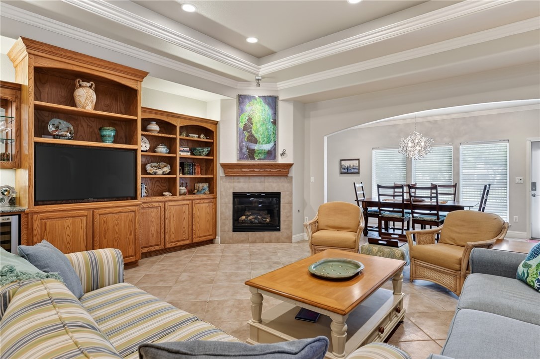 6 Saint Andrews Pl Property Photo 6