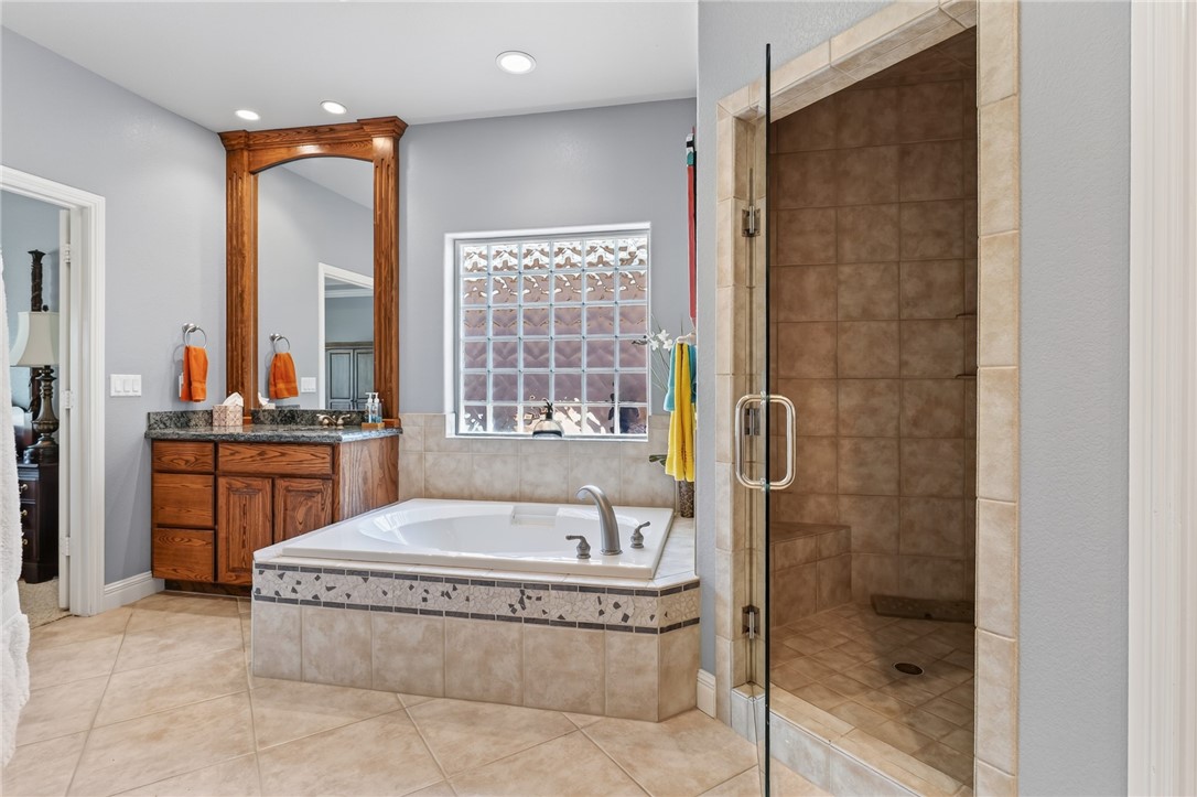 6 Saint Andrews Pl Property Photo 24