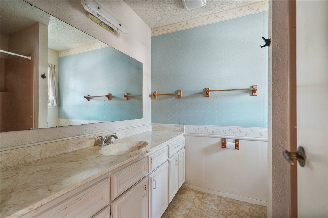 1110 W Tern Property Photo 7