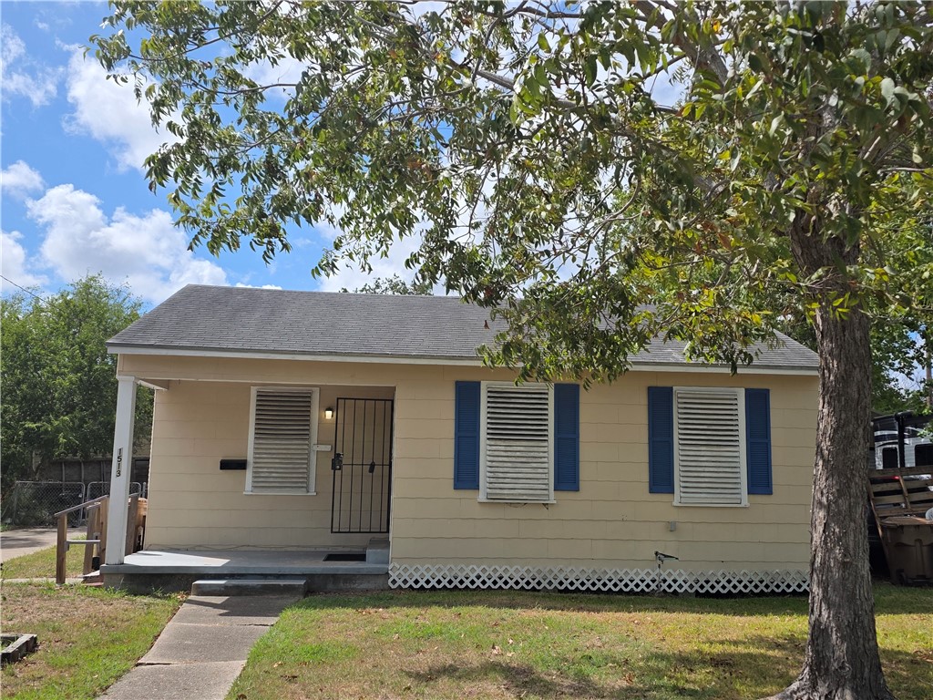 1513 Fern St Property Photo 1