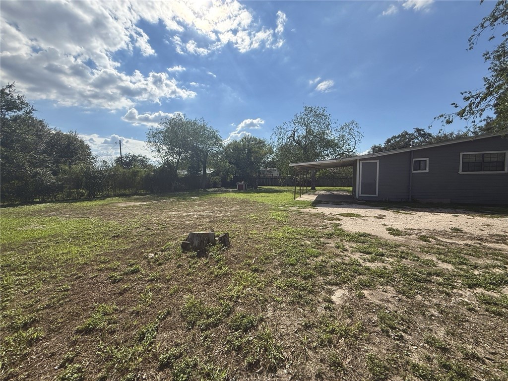 111 Palo Blanco St Property Photo 4