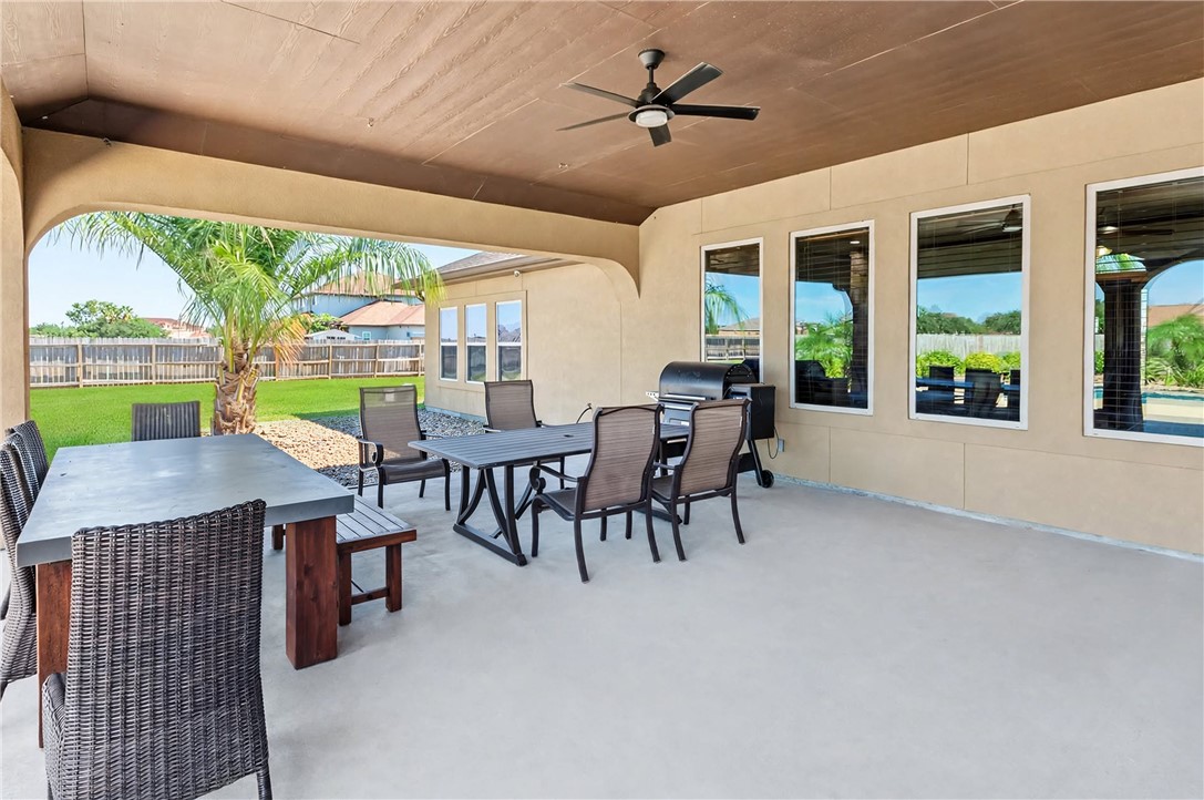 4642 Barnard Dr Property Photo 32