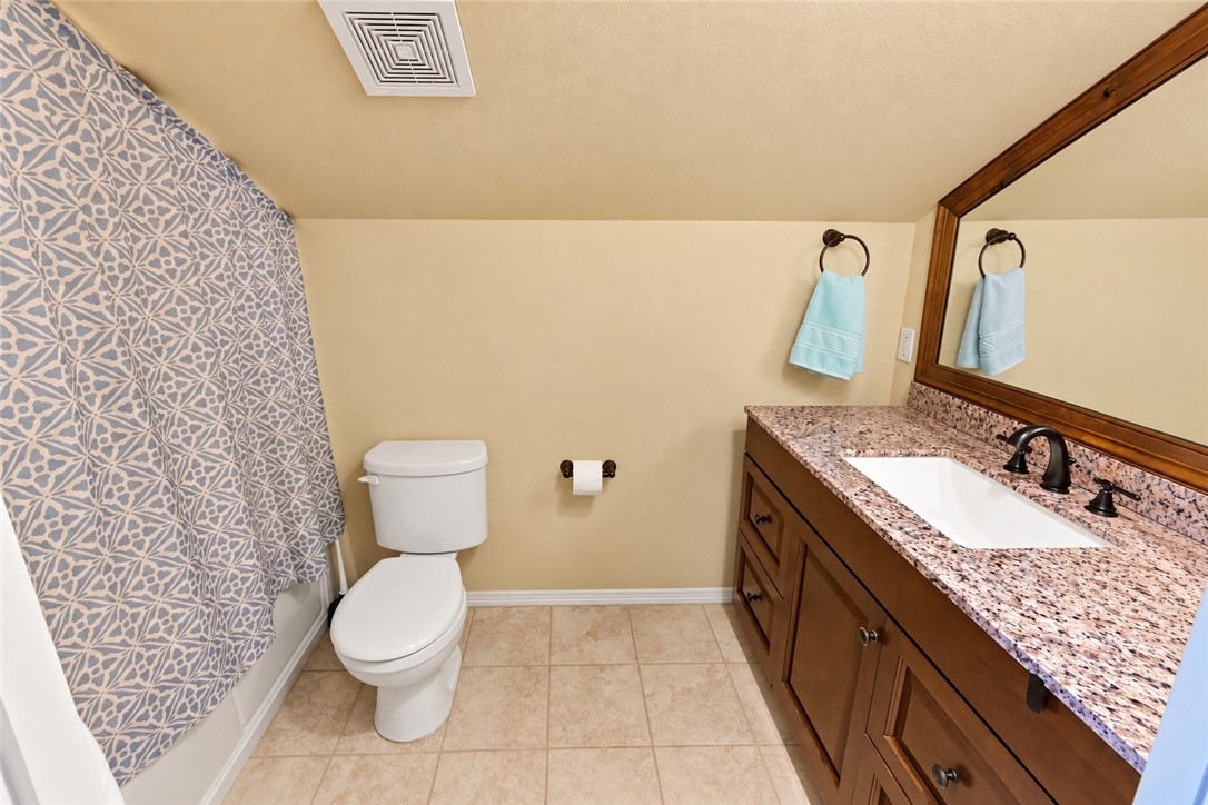4642 Barnard Dr Property Photo 40