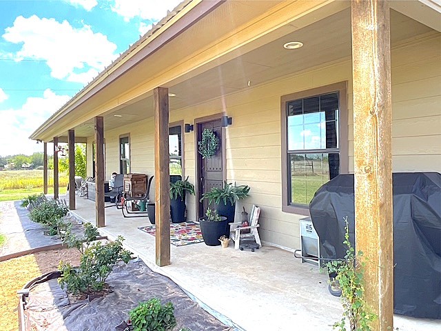 205 Western St Property Photo 21