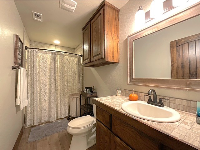 205 Western St Property Photo 34