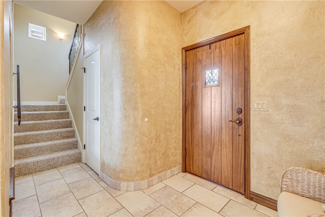 222 La Joya Property Photo 2