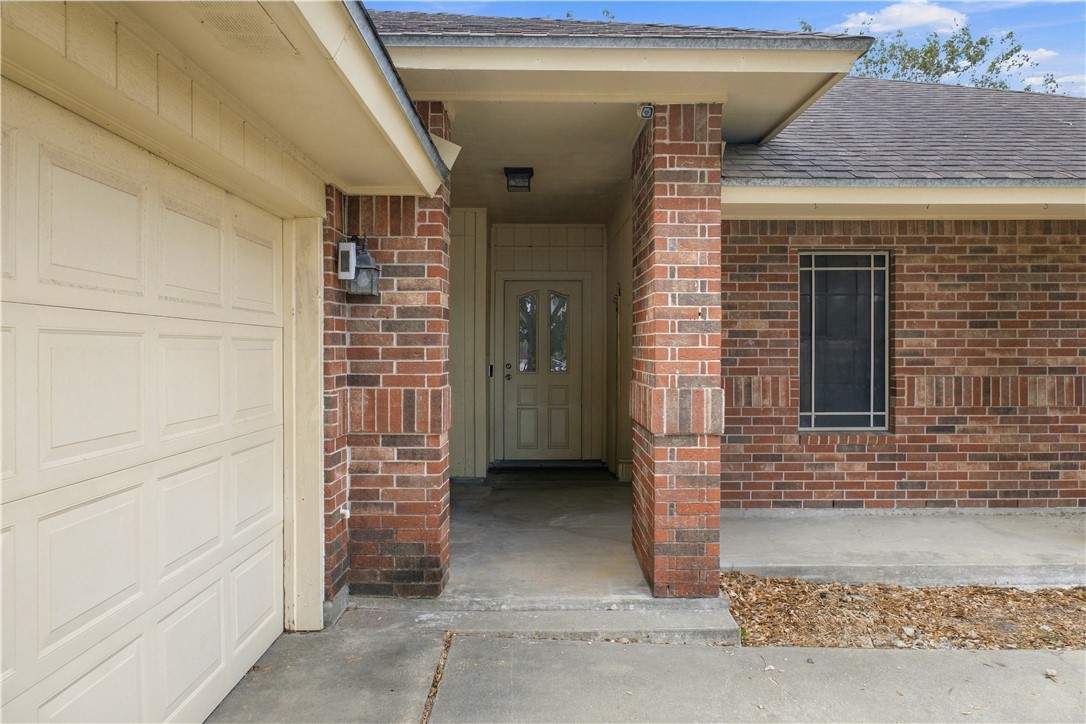 7013 Glasgow Dr Property Photo 3