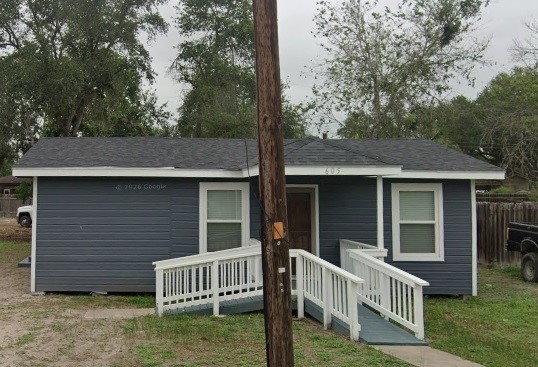 605 Hobbs Ave