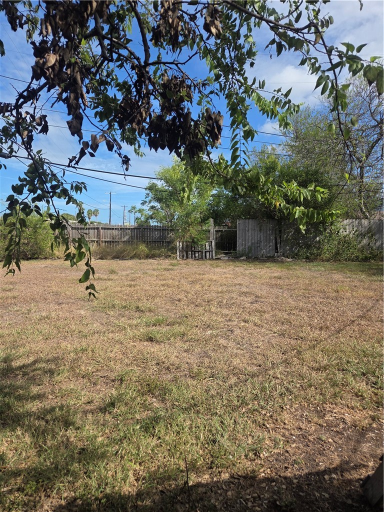 4906 Andover Dr Property Photo 12