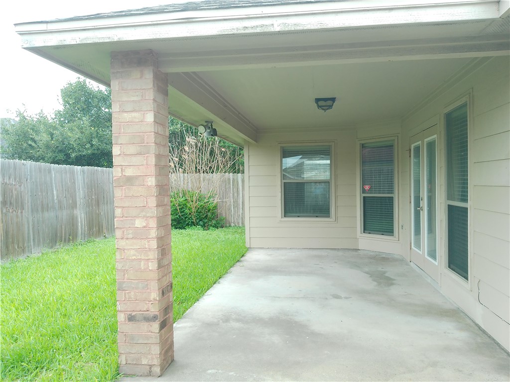 2514 Windblown Dr Property Photo 12