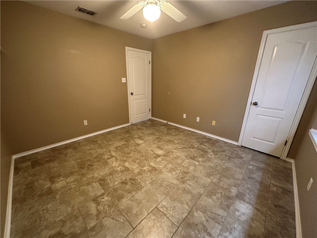 4525 Wapentate Dr Property Photo 10