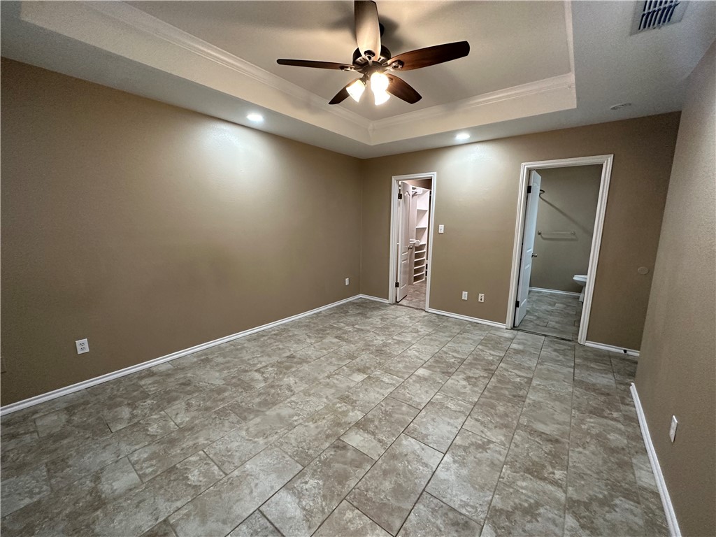 4525 Wapentate Dr Property Photo 12