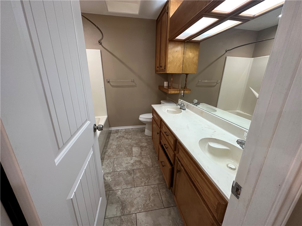 4525 Wapentate Dr Property Photo 14