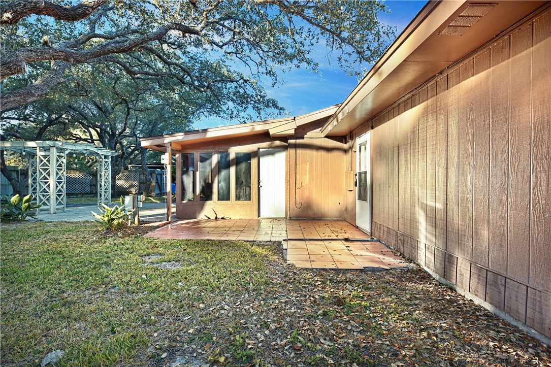 1201 Enterprise Blvd Property Photo 24