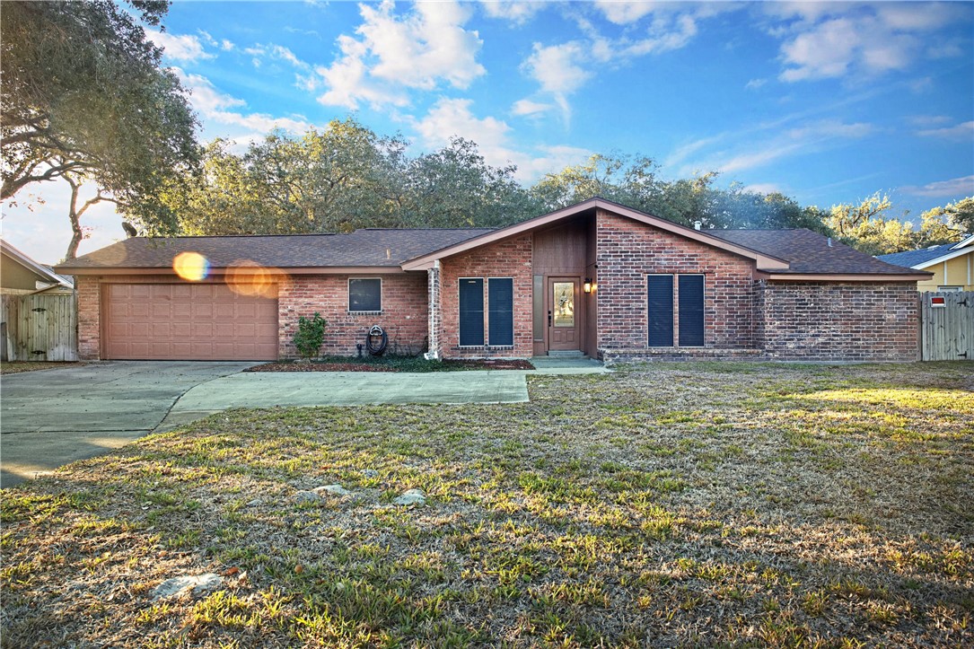 483893 Property Photo 1