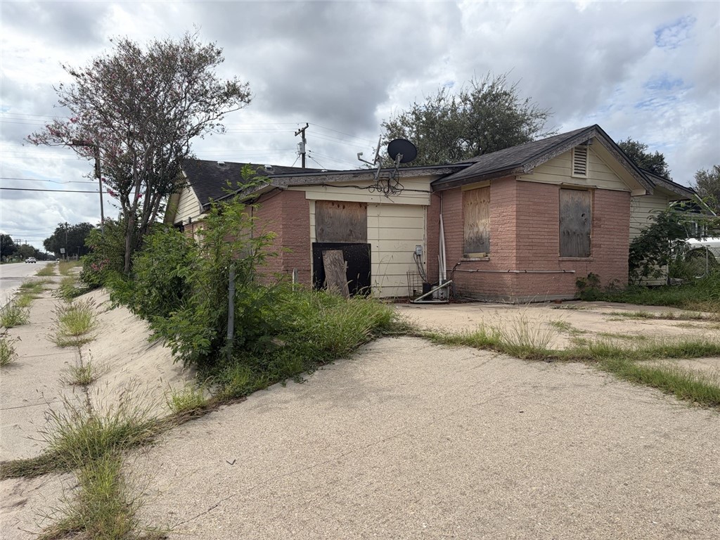 1313 S Reynolds Property Photo 15