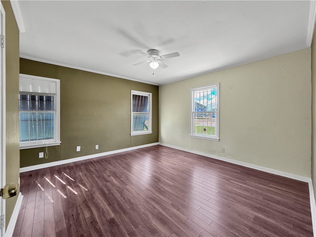 3458 S Alameda St Property Photo 9