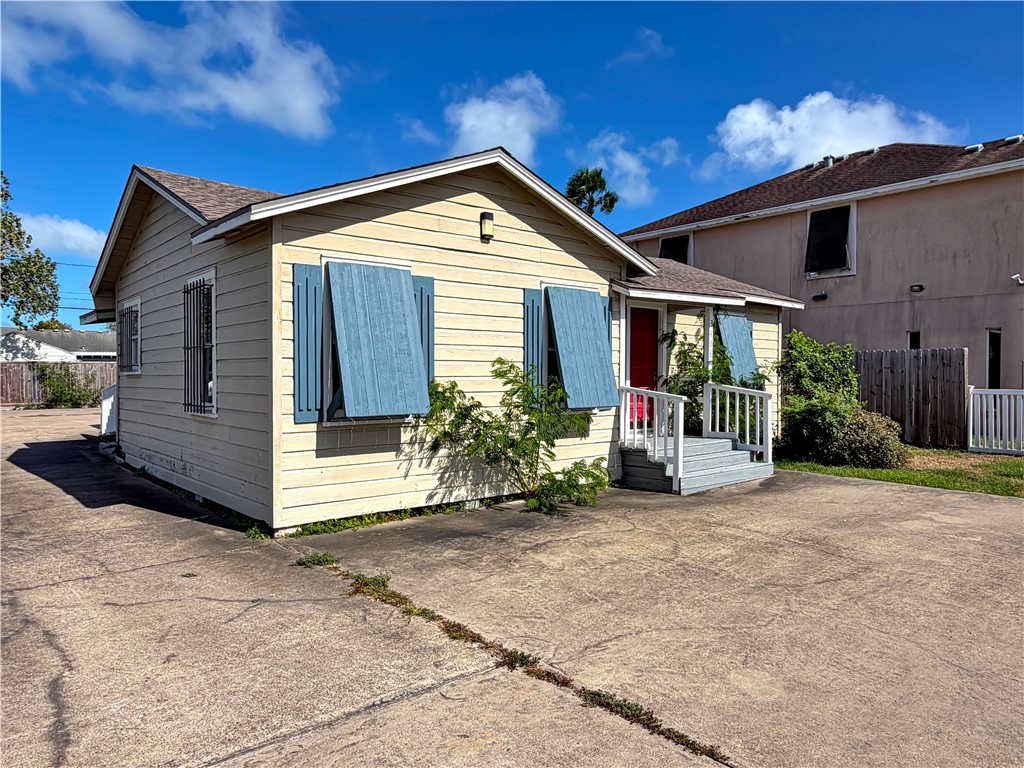 3458 S Alameda St Property Photo 21