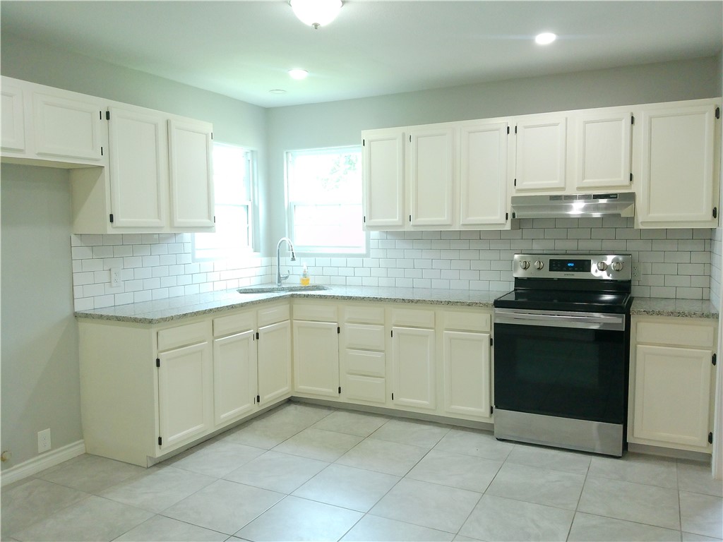 534 Ohio Ave Property Photo 2