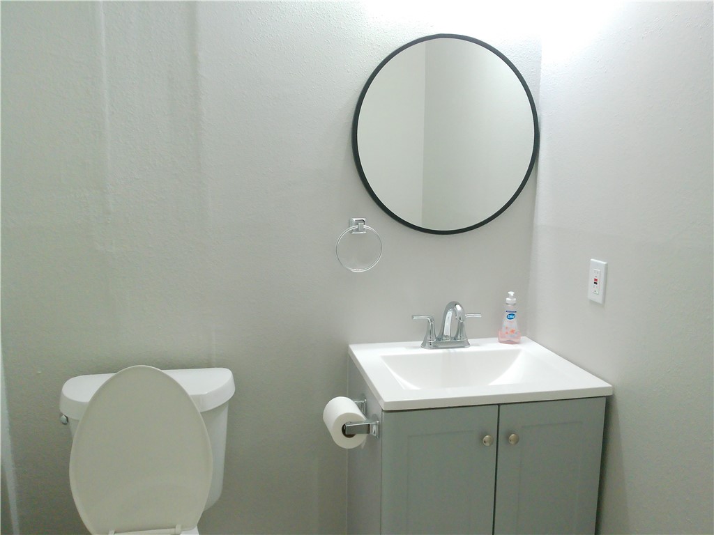 534 Ohio Ave Property Photo 10