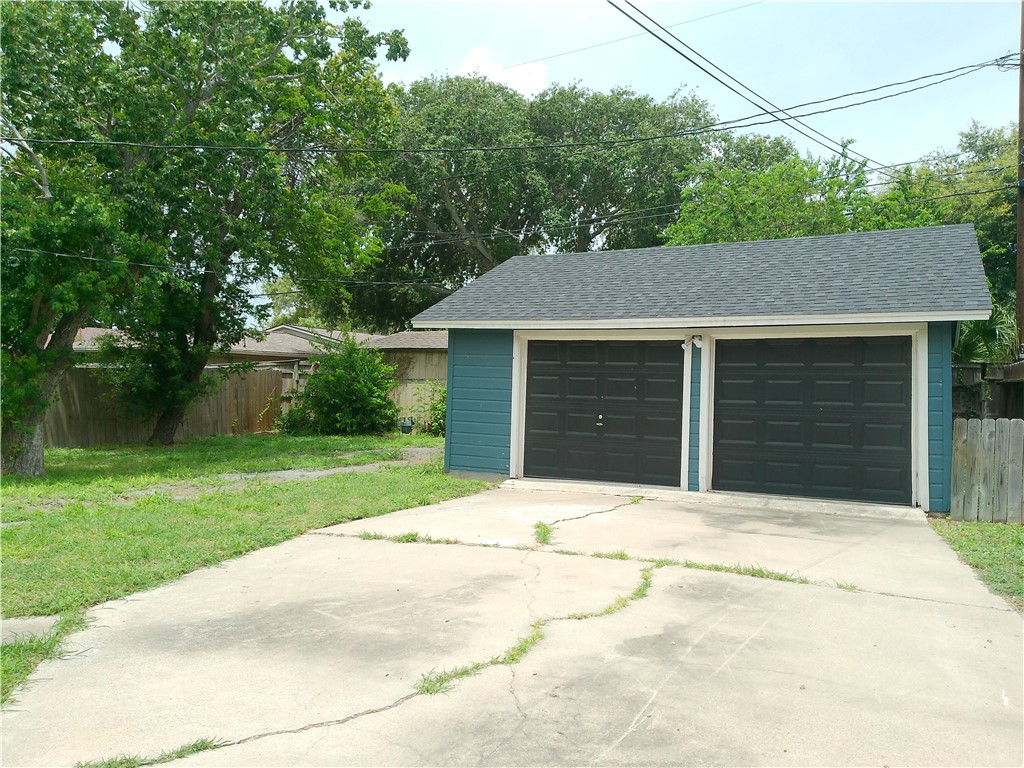 534 Ohio Ave Property Photo 13