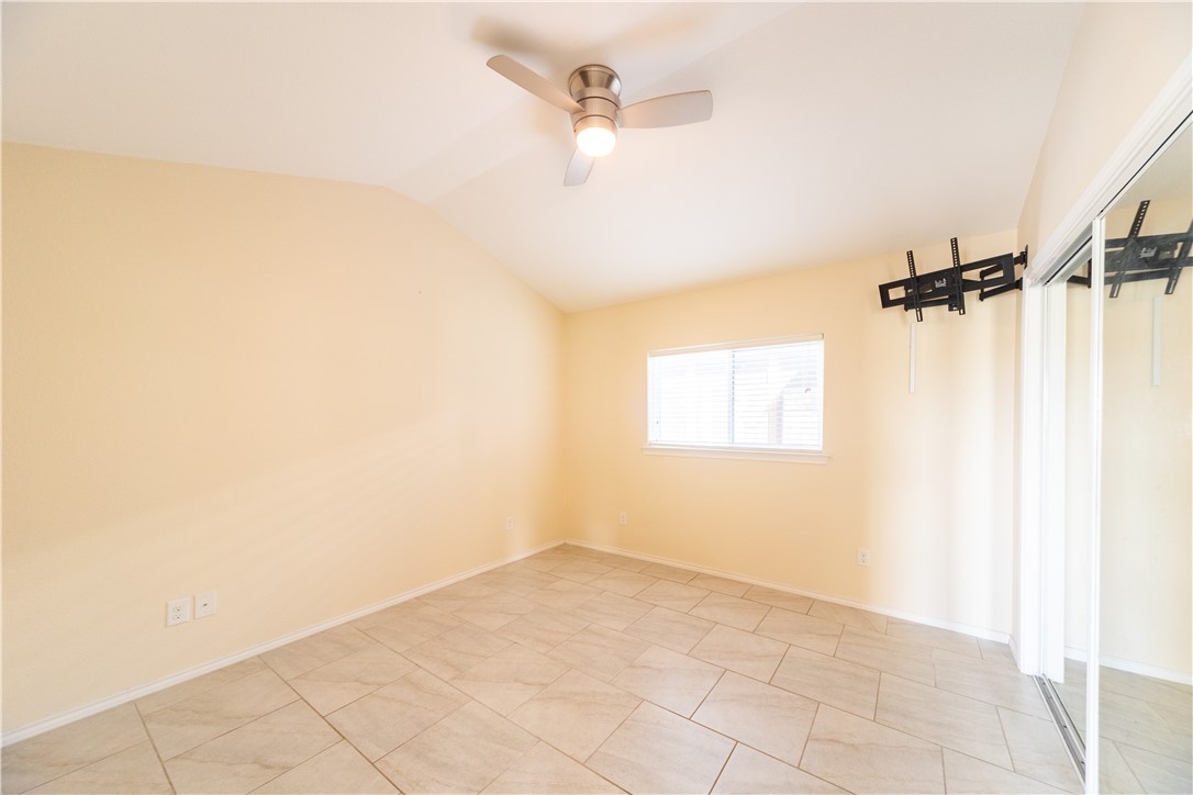 1142 Patton St Property Photo 9
