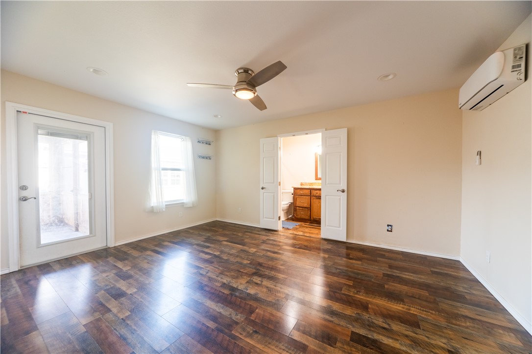 1142 Patton St Property Photo 18