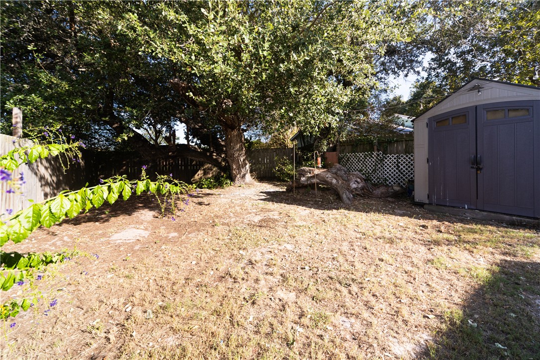 1142 Patton St Property Photo 30