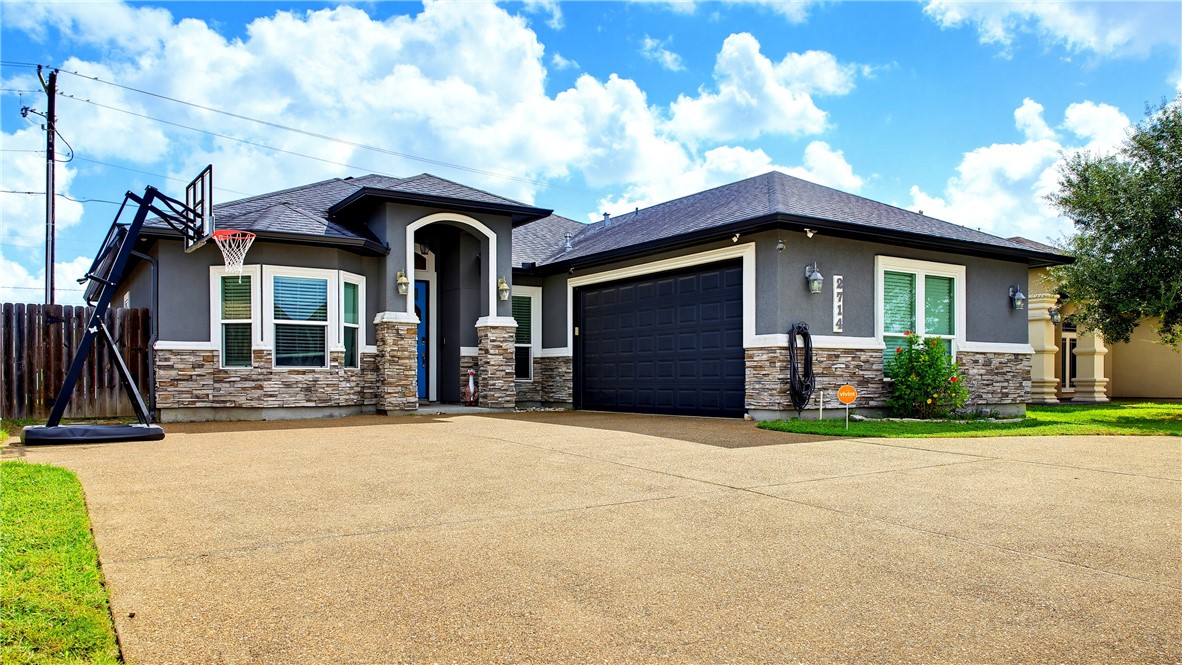 2714 Yeager Dr Property Photo 1