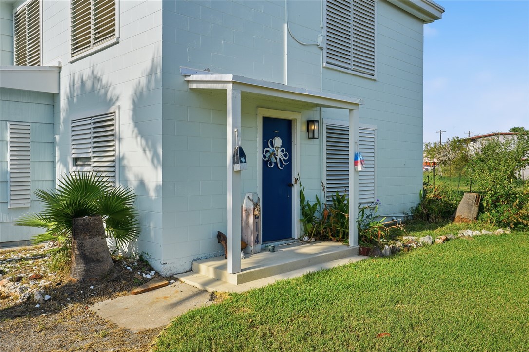 614 S Sandpiper Property Photo 4