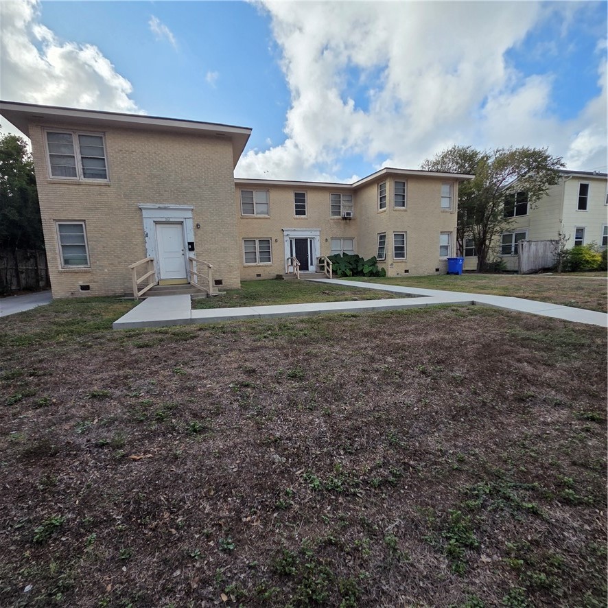 253 Rosebud Ave Property Photo 1