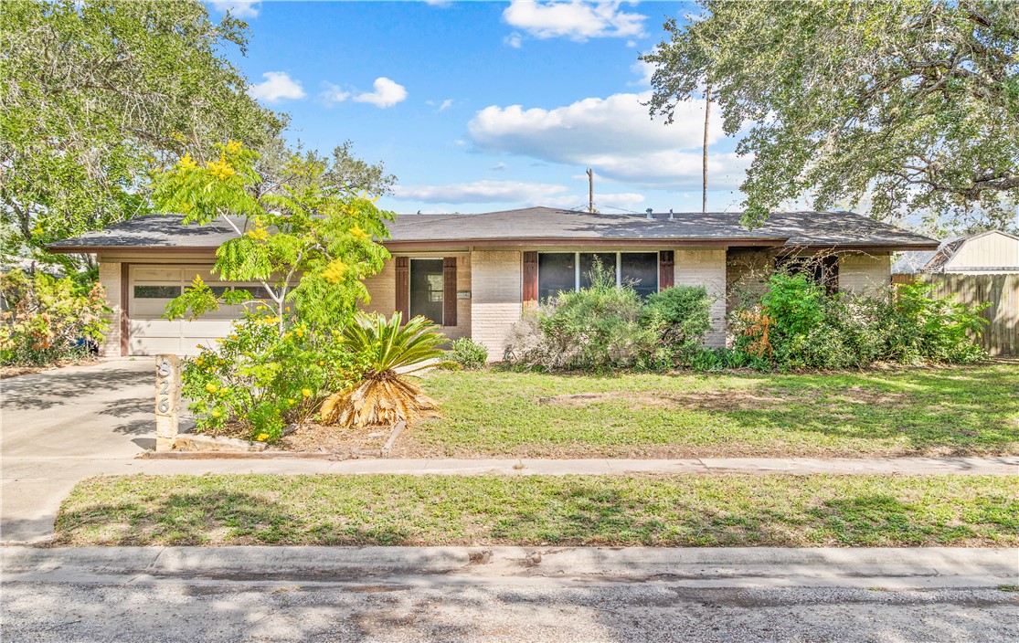826 Stembridge St Property Photo 4