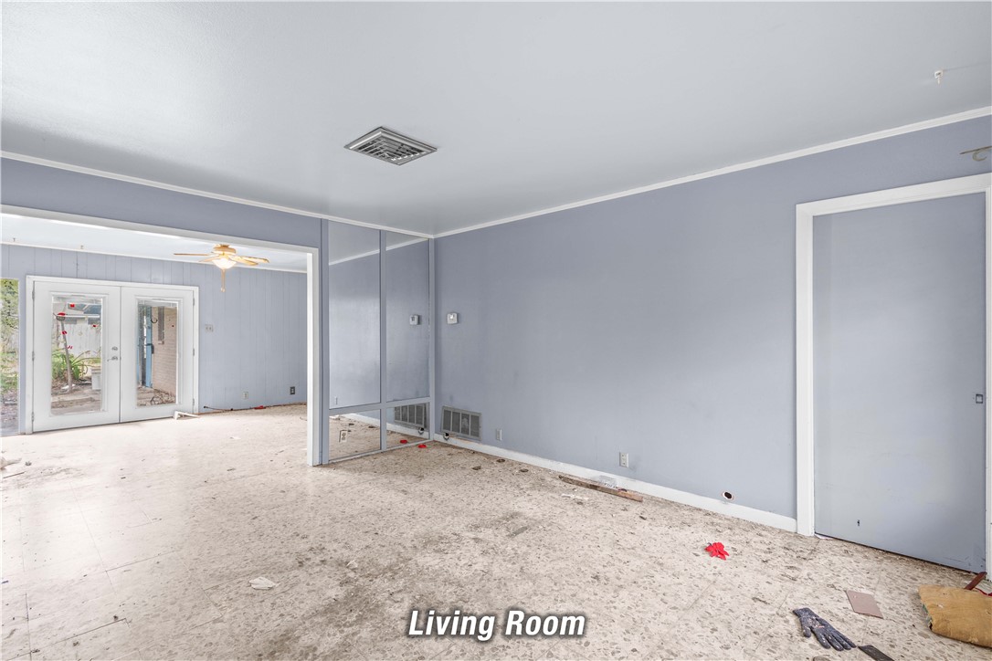 826 Stembridge St Property Photo 9