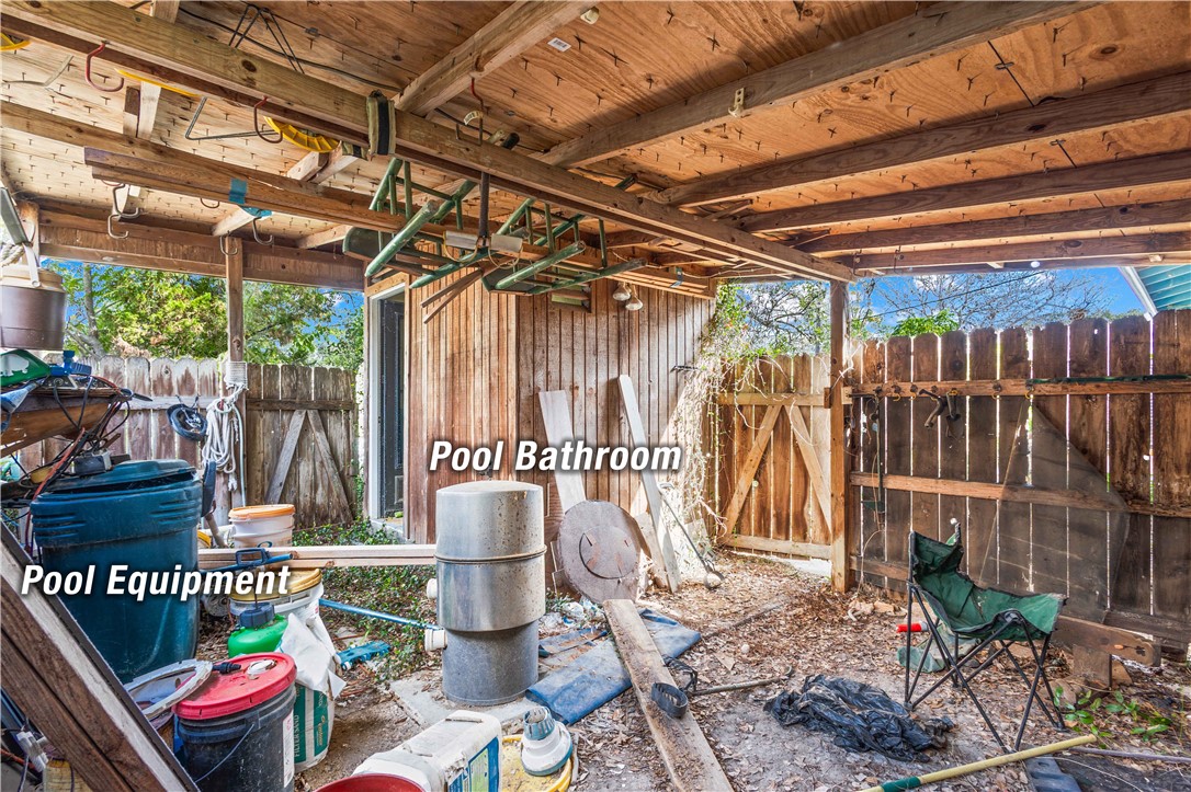 826 Stembridge St Property Photo 33