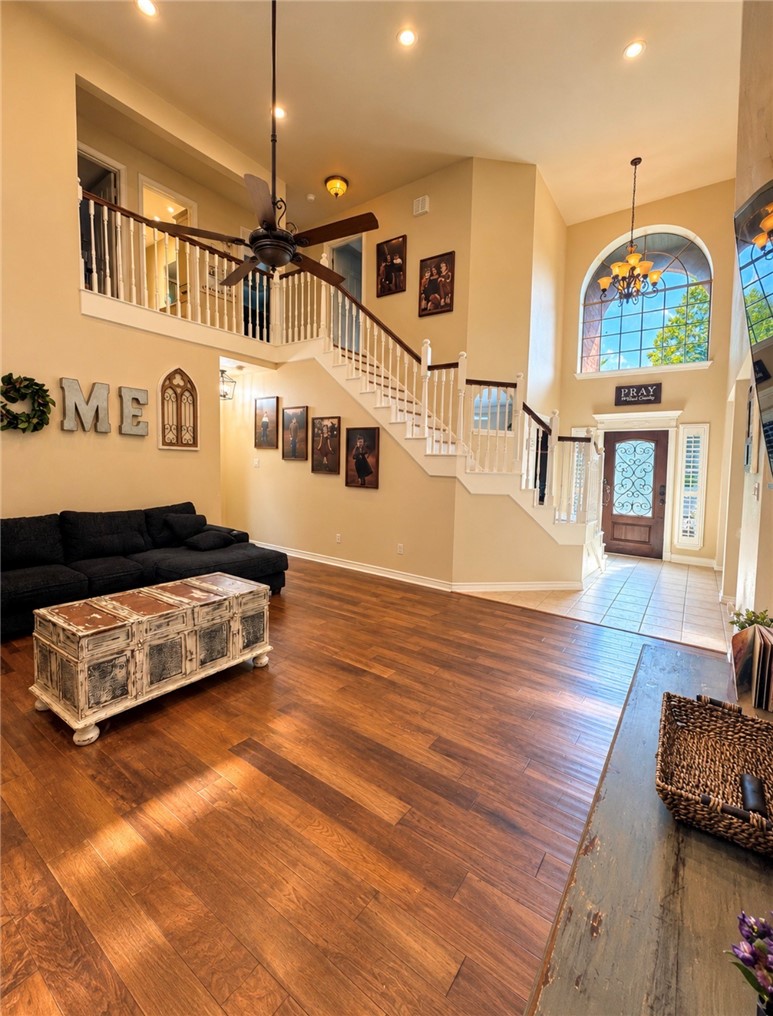 483990 Property Photo 2