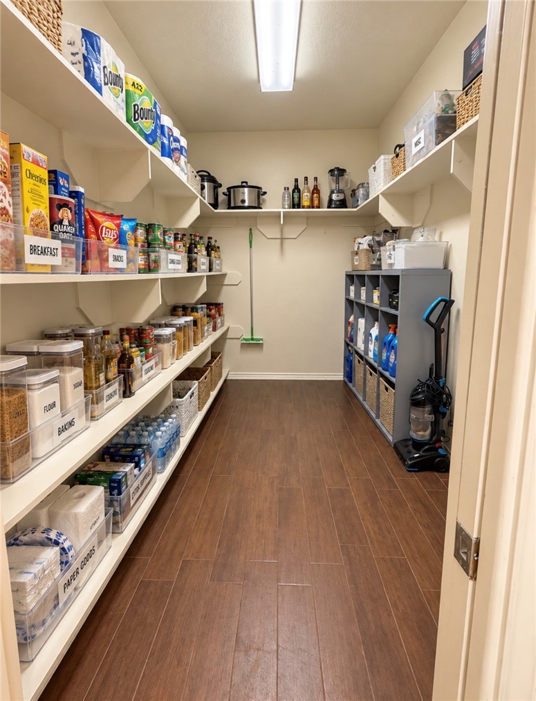 483990 Property Photo 9