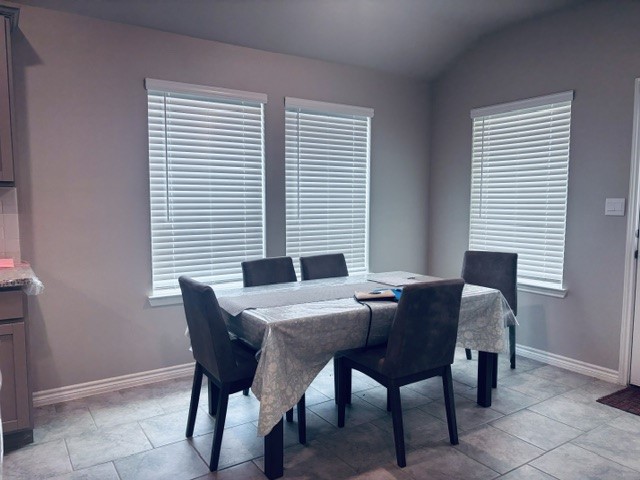 1201 Thames Chase Dr Property Photo 4