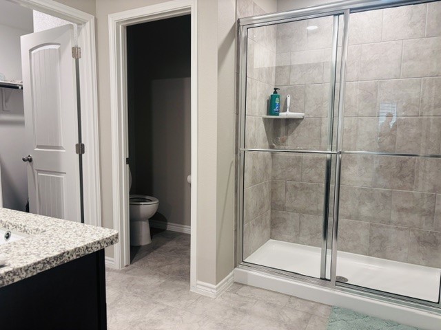 1201 Thames Chase Dr Property Photo 6