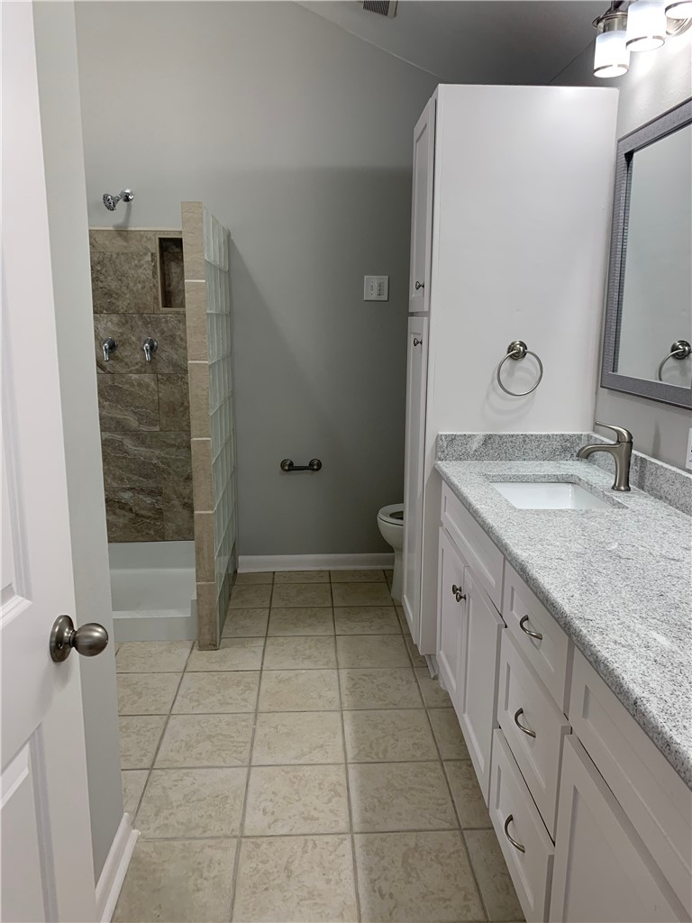 904 Cunningham St Property Photo 11