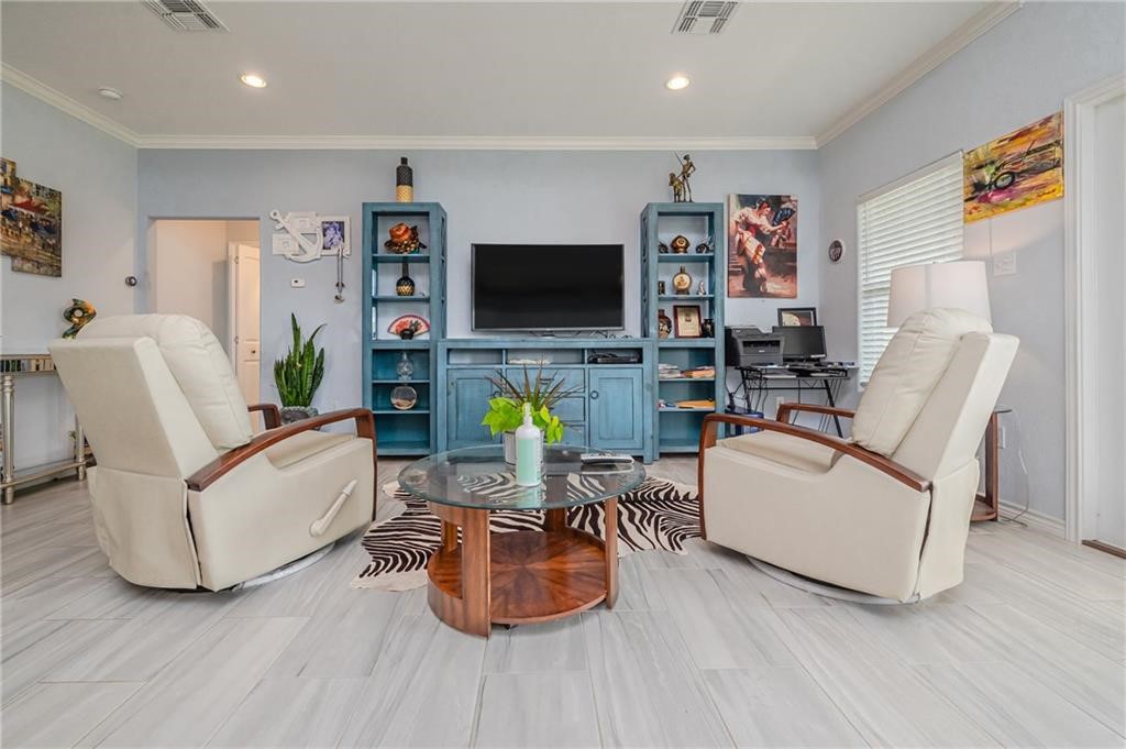 21 S Bahama Property Photo 28