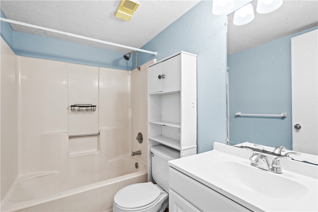 3402 Ocean Dr 33 Property Photo 7