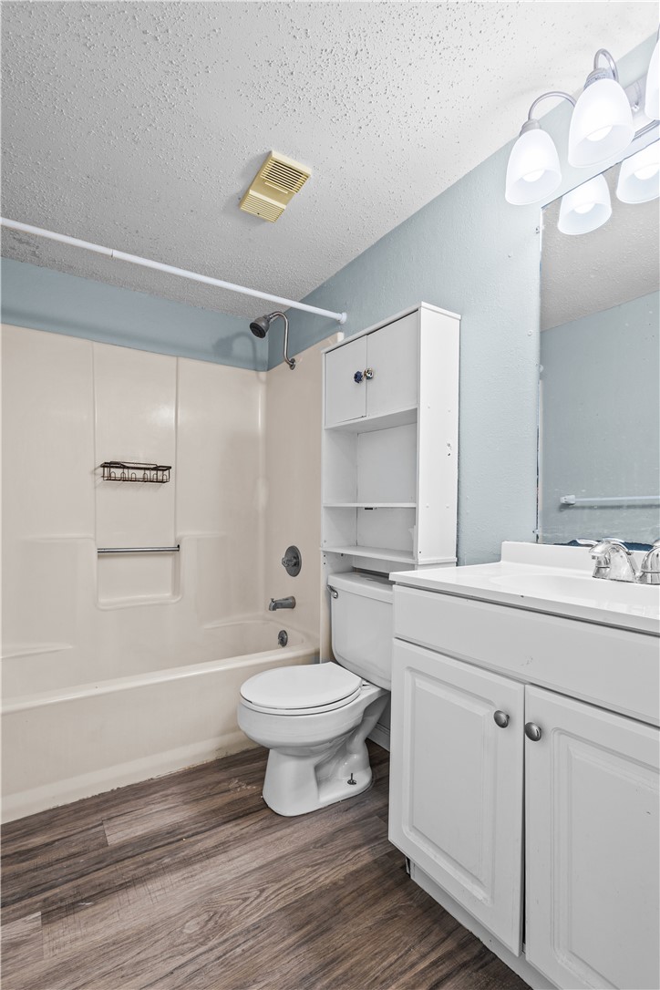3402 Ocean Dr 33 Property Photo 14
