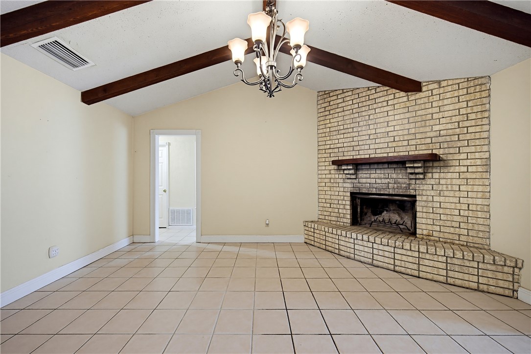 2122 Sentinel Dr Property Photo 5