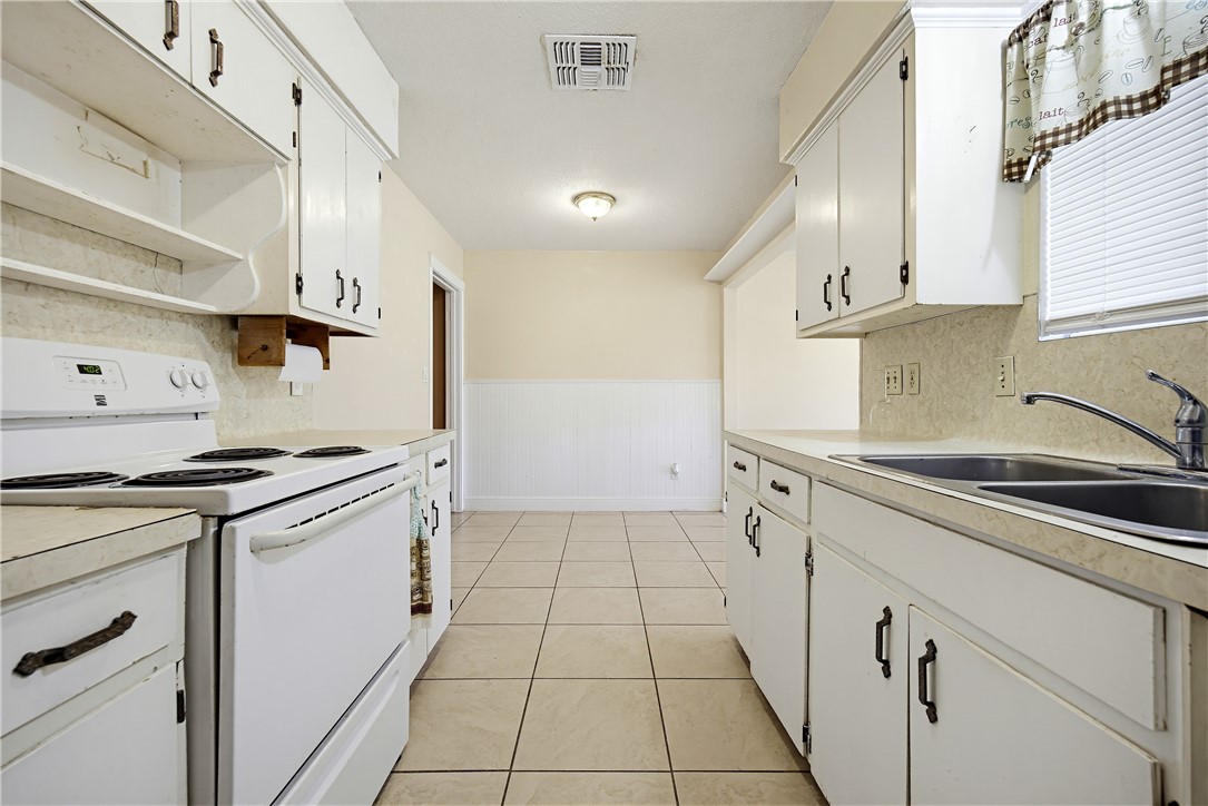 2122 Sentinel Dr Property Photo 10
