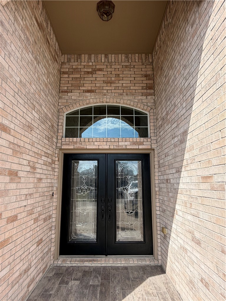 8205 Azimuth Ct Property Photo 3