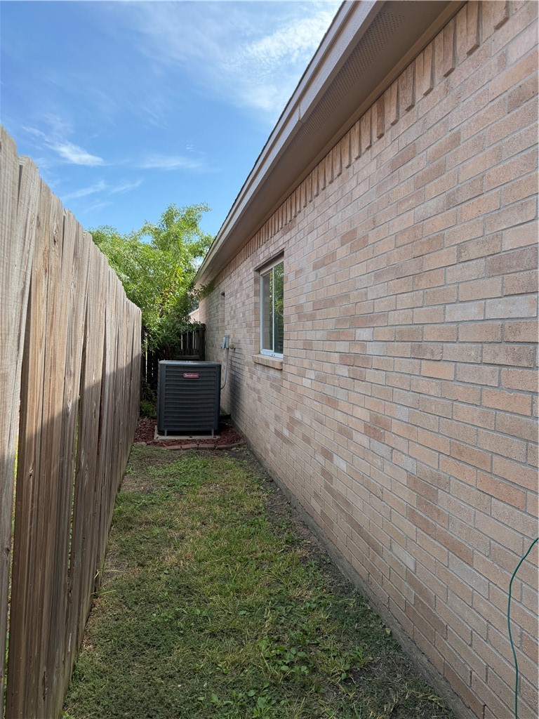 8205 Azimuth Ct Property Photo 9