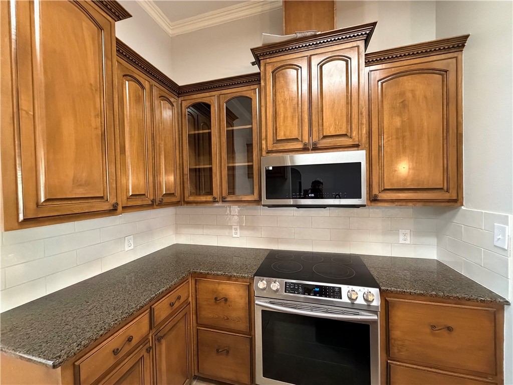 8205 Azimuth Ct Property Photo 14